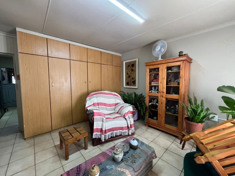 4 Bedroom Property for Sale in Brandwag Free State
